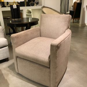 Swivel lounge chair