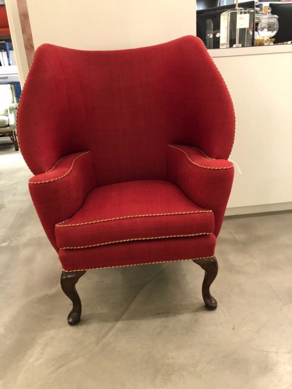queen anne wing chair